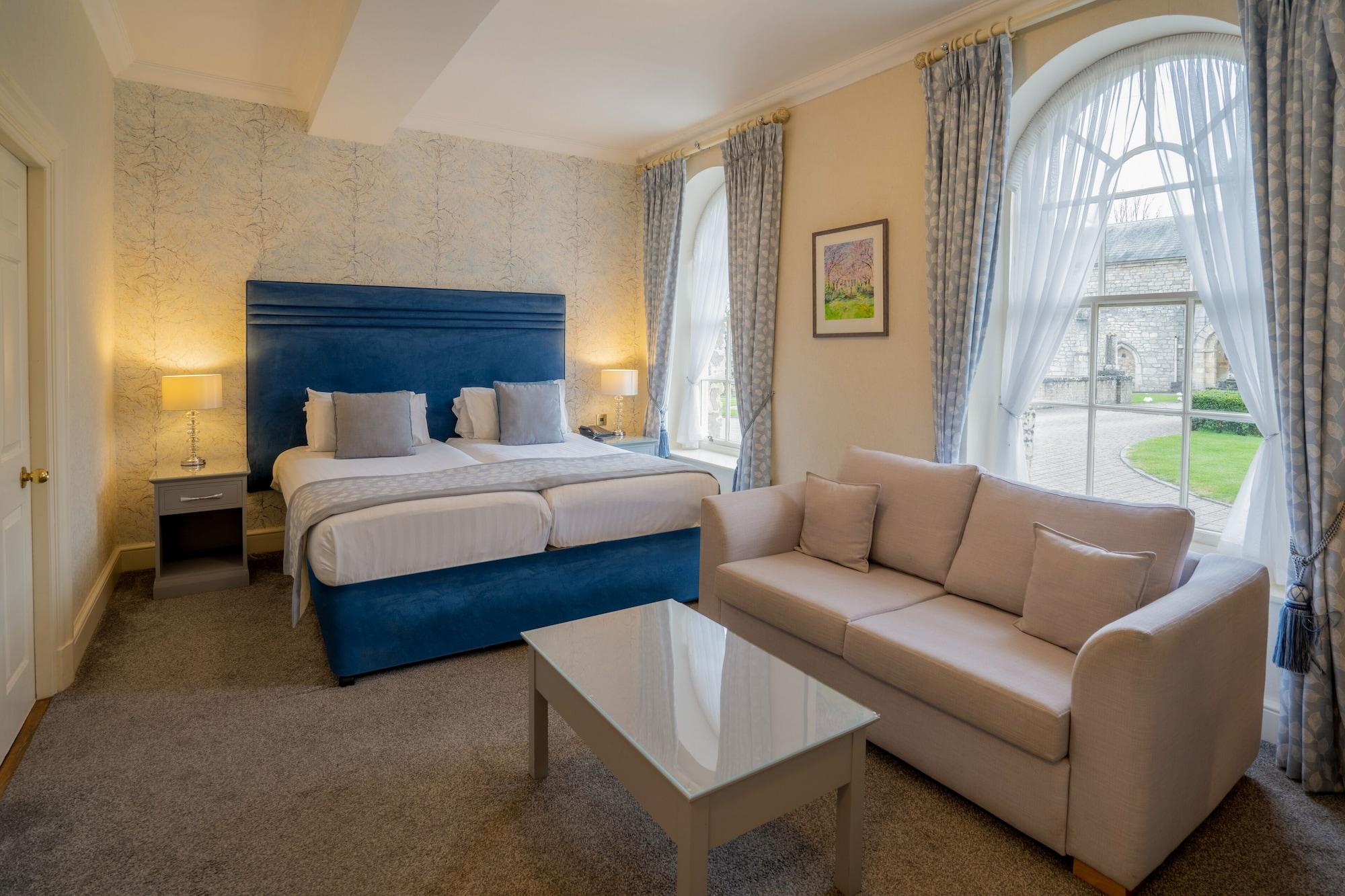 Hazlewood Castle & Spa Тадкастър Екстериор снимка