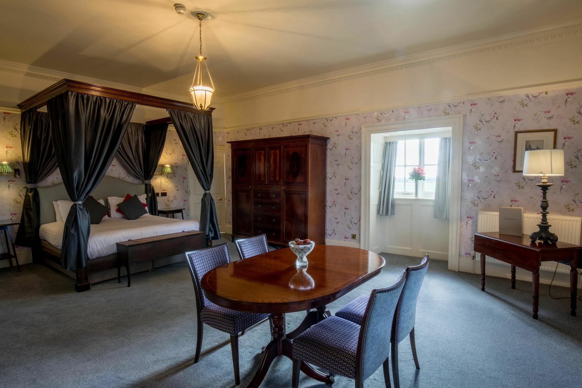 Hazlewood Castle & Spa Тадкастър Екстериор снимка